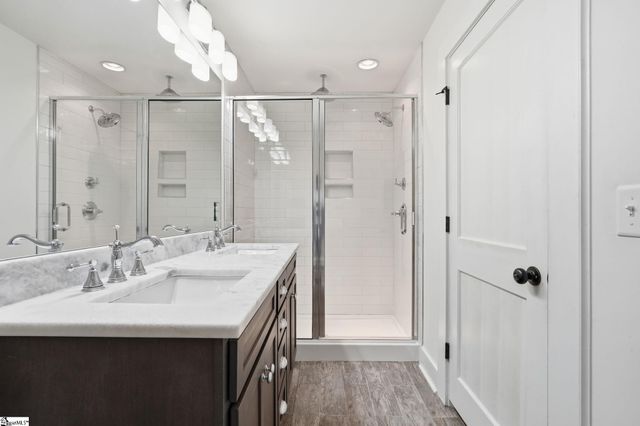 20 Glenn Street, Greenville, SC 29607