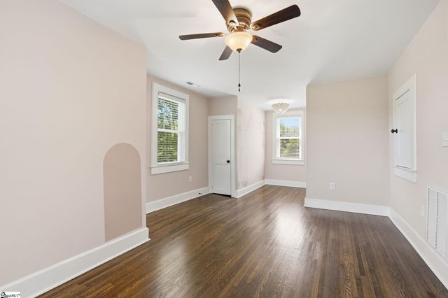 20 Glenn Street, Greenville, SC 29607