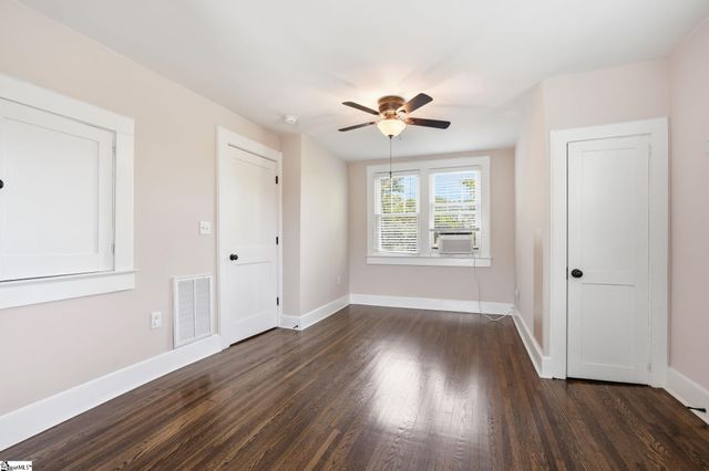 20 Glenn Street, Greenville, SC 29607