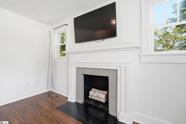 20 Glenn Street, Greenville, SC 29607