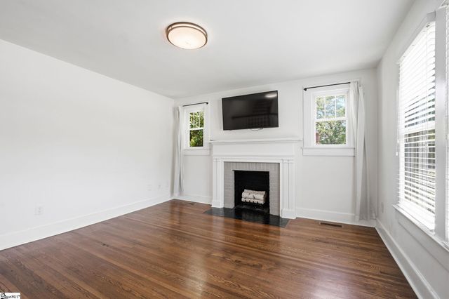 20 Glenn Street, Greenville, SC 29607