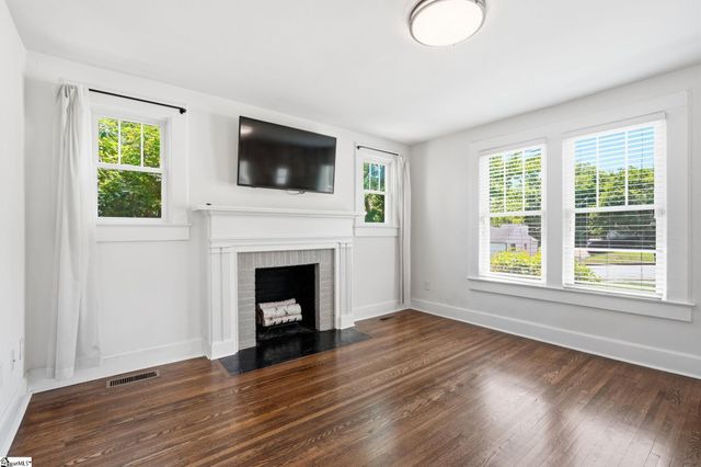 20 Glenn Street, Greenville, SC 29607