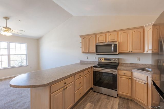 314 Flurry Lane, West Babylon, NY 11704