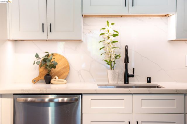 1343 Navellier St, El Cerrito, CA 94530