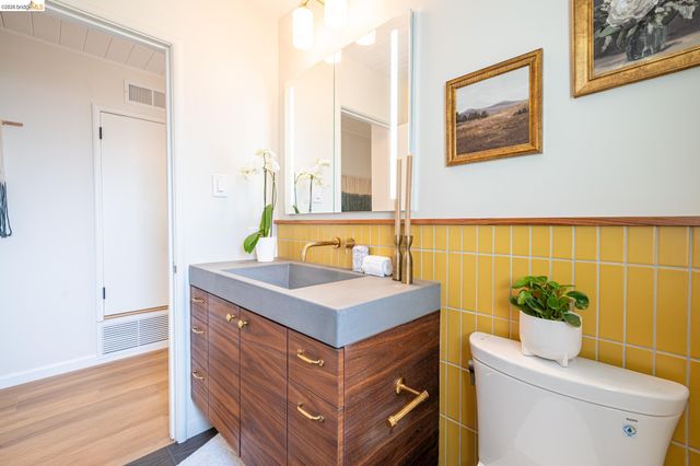 1343 Navellier St, El Cerrito, CA 94530