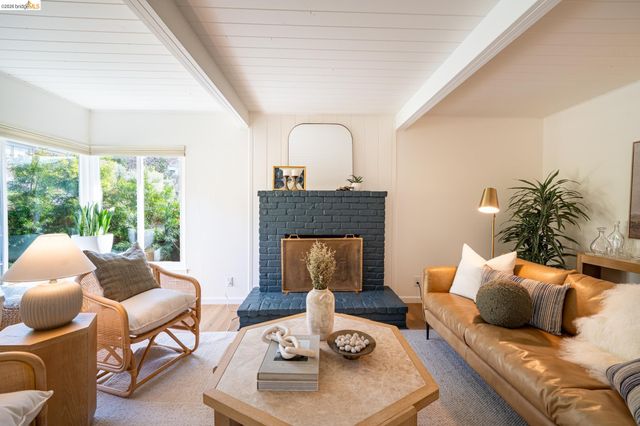 1343 Navellier St, El Cerrito, CA 94530