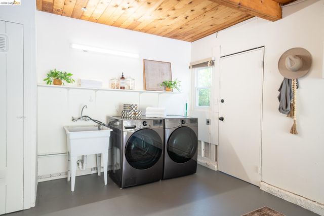 1343 Navellier St, El Cerrito, CA 94530