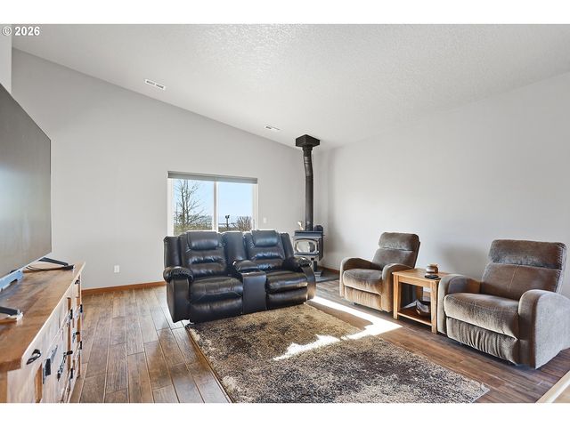 206 OLD MOUNTAIN Rd, Goldendale, WA 98620