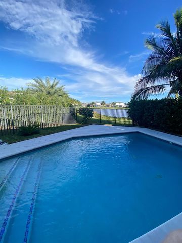17296 Sea Blossom Way, Boca Raton, FL 33496
