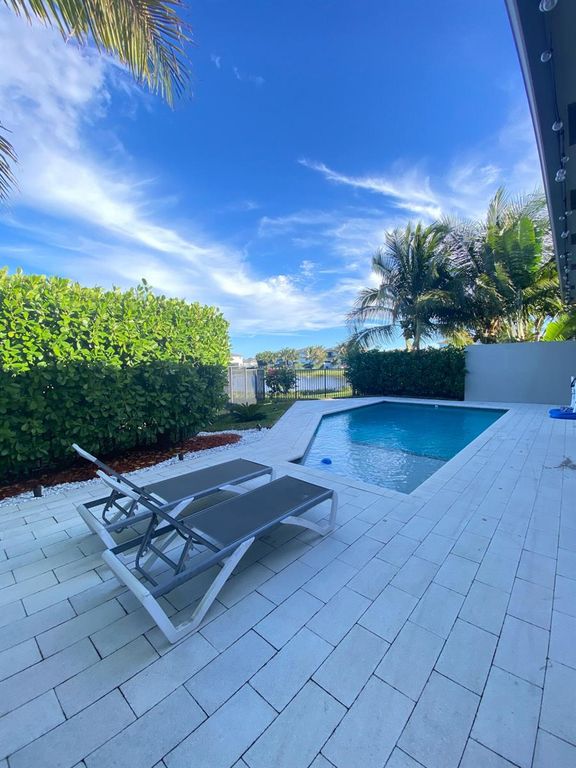 17296 Sea Blossom Way, Boca Raton, FL 33496