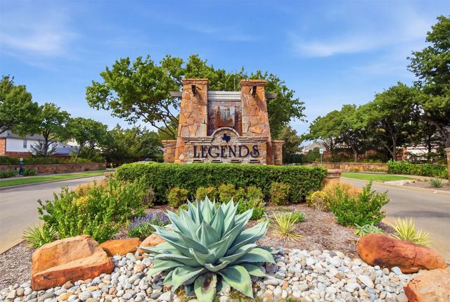 5609 Norris Drive, The Colony, TX 75056
