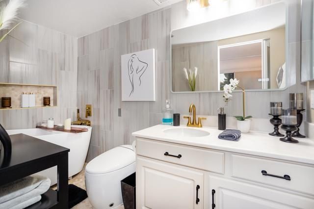 24055 PASEO DEL LAGO 155, Laguna Woods, CA 92637