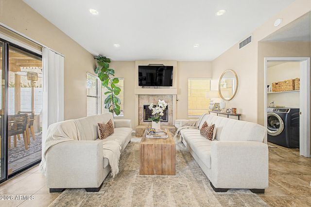 9152 E JENAN Drive, Scottsdale, AZ 85260