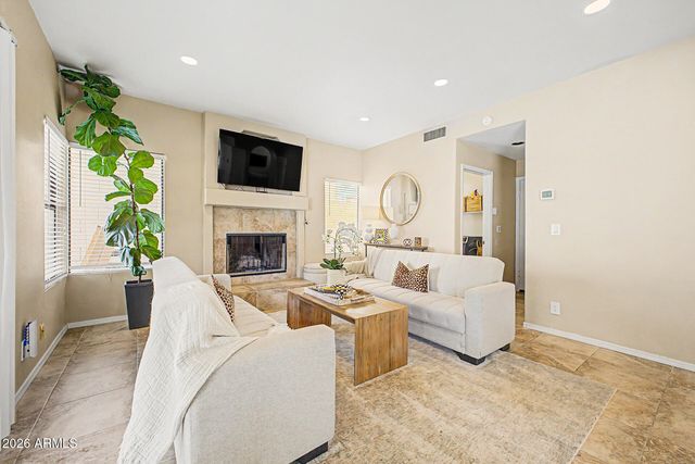 9152 E JENAN Drive, Scottsdale, AZ 85260