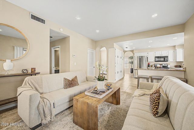 9152 E JENAN Drive, Scottsdale, AZ 85260
