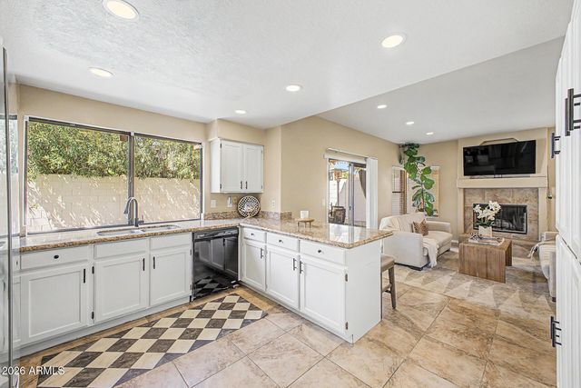 9152 E JENAN Drive, Scottsdale, AZ 85260