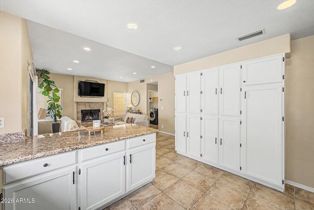 9152 E JENAN Drive, Scottsdale, AZ 85260