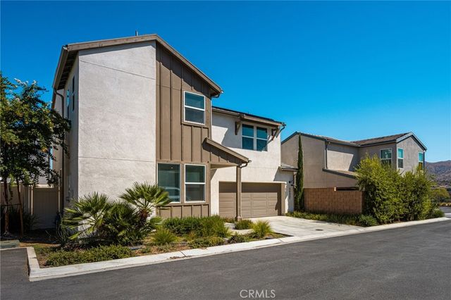 24557 Sonieta Court, Corona, CA 92883