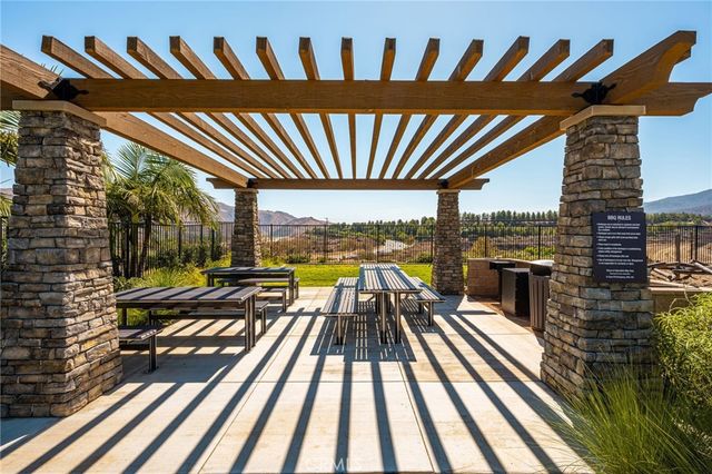 24557 Sonieta Court, Corona, CA 92883
