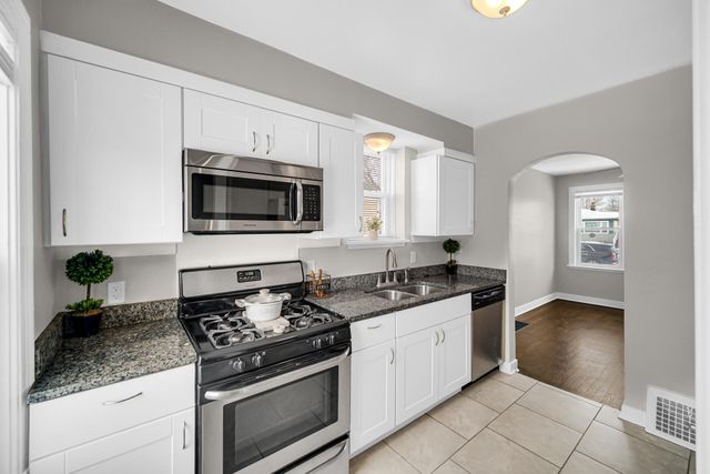 1334 Lake Avenue, Whiting, IN 46394