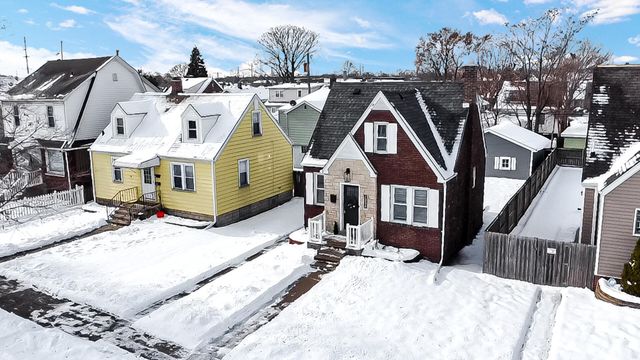 1334 Lake Avenue, Whiting, IN 46394