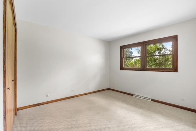 110 Birch Avenue, Lake Bluff, IL 60044