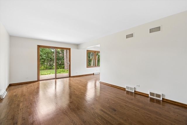 110 Birch Avenue, Lake Bluff, IL 60044