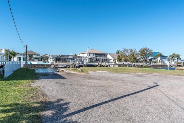 7312 MAKO DRIVE, Hudson, FL 34667