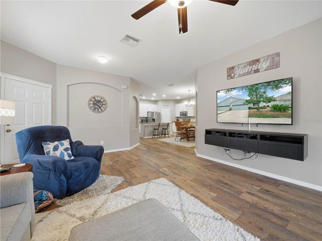 6936 SURREY OAK DRIVE, Apollo Beach, FL 33572