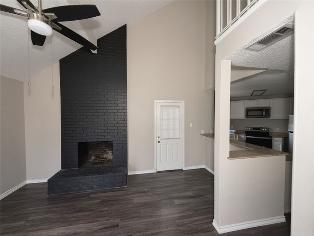 1900 W Taylor Street 2, Sherman, TX 75092