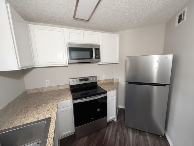 1900 W Taylor Street 2, Sherman, TX 75092