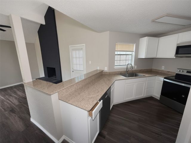 1900 W Taylor Street 2, Sherman, TX 75092