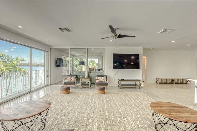 2717 Yacht Club Boulevard 6e, Fort Lauderdale, FL 33304