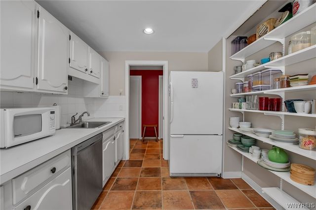 32 Bernhardt Drive 5, Amherst, NY 14226