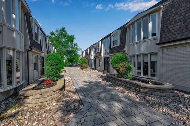 32 Bernhardt Drive 5, Amherst, NY 14226