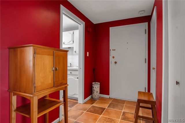 32 Bernhardt Drive 5, Amherst, NY 14226