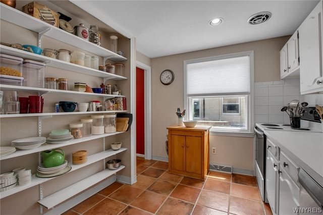 32 Bernhardt Drive 5, Amherst, NY 14226