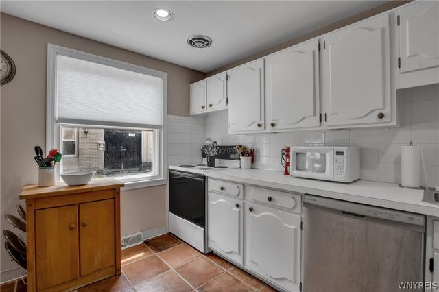 32 Bernhardt Drive 5, Amherst, NY 14226