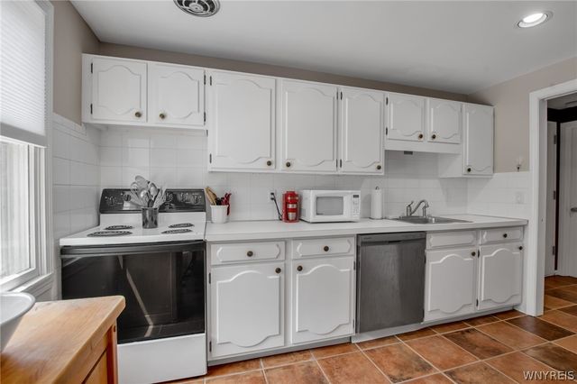 32 Bernhardt Drive 5, Amherst, NY 14226