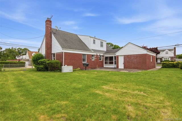 1001 N 4th Street, New Hyde Park, NY 11040