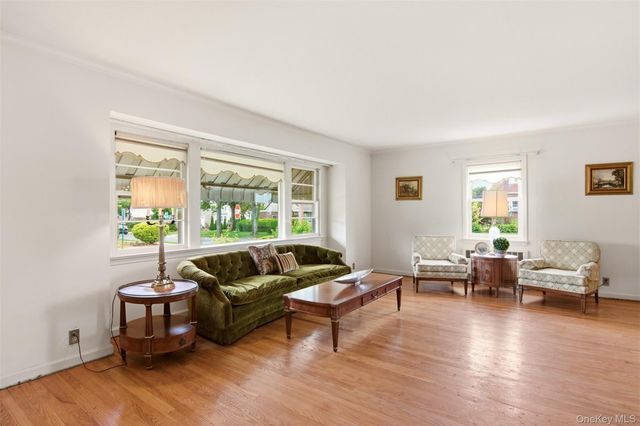 1001 N 4th Street, New Hyde Park, NY 11040