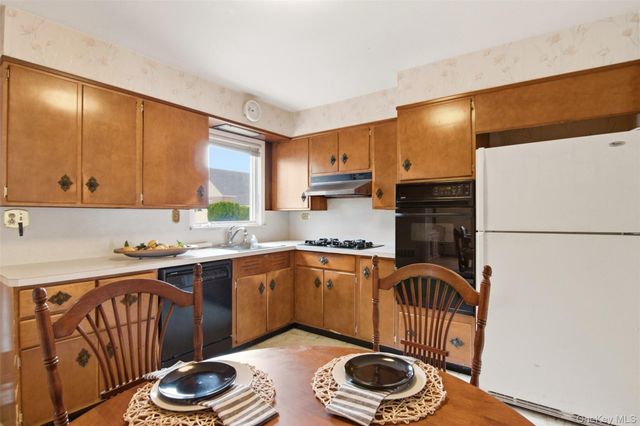 1001 N 4th Street, New Hyde Park, NY 11040