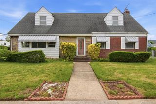 1001 N 4th Street, New Hyde Park, NY 11040