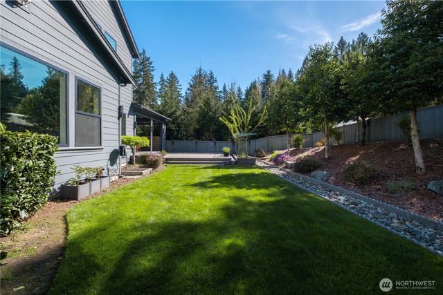 811 245th Place NE, Sammamish, WA 98074