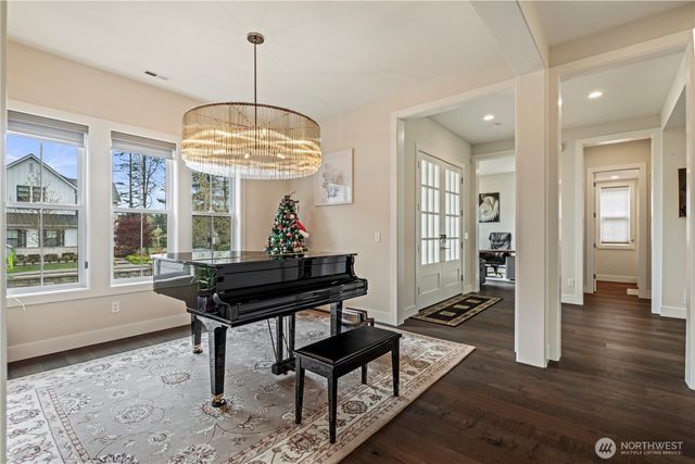 811 245th Place NE, Sammamish, WA 98074
