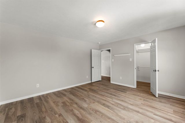 8911 Willow Wind Lane, Houston, TX 77083