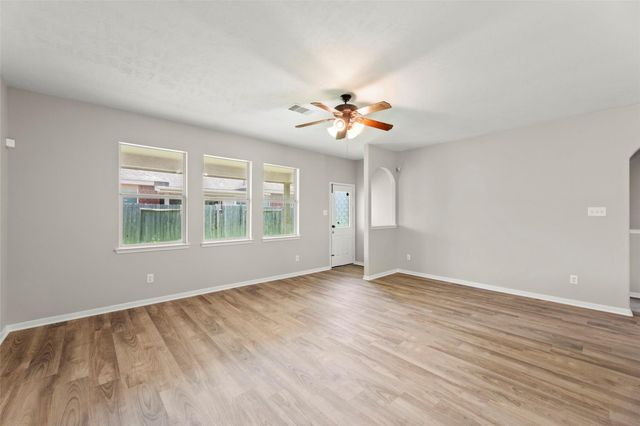 8911 Willow Wind Lane, Houston, TX 77083