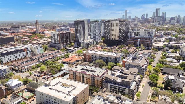 711 W 26th ST 607, Austin, TX 78705