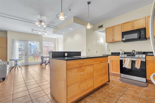 711 W 26th ST 607, Austin, TX 78705