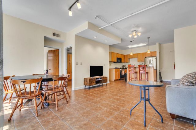 711 W 26th ST 607, Austin, TX 78705